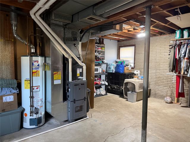 1105 Bundy Street, Des Moines, IA 50315