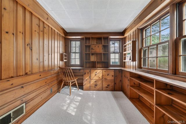 64 Beech Street W, White Plains, NY 10604
