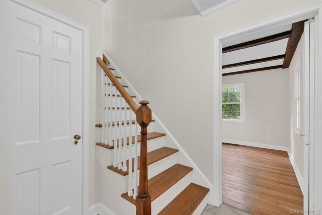 64 Beech Street W, White Plains, NY 10604
