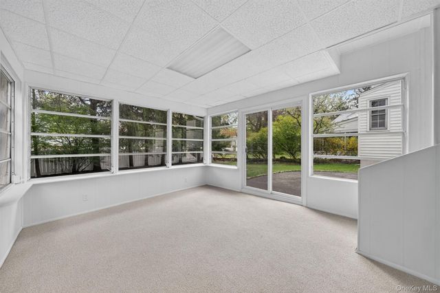 64 Beech Street W, White Plains, NY 10604