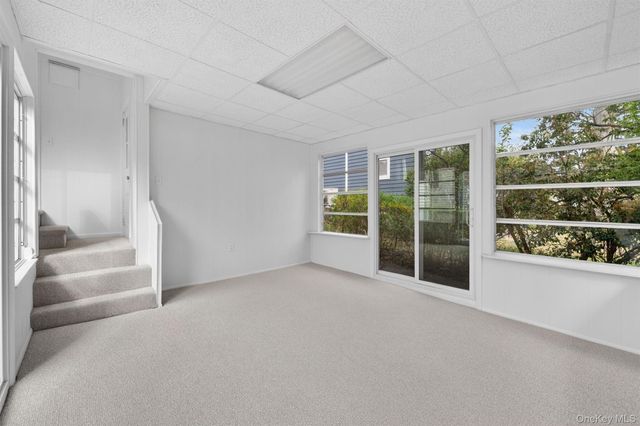 64 Beech Street W, White Plains, NY 10604