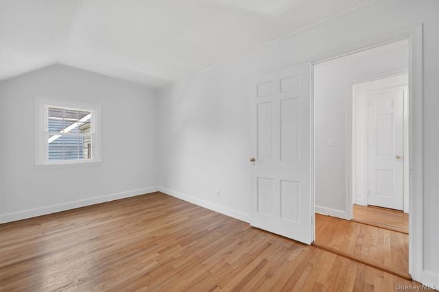 64 Beech Street W, White Plains, NY 10604