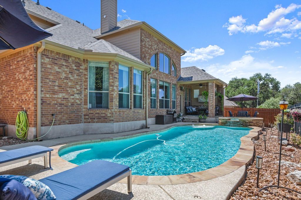 1004 Waimea CT, Round Rock, TX 78681