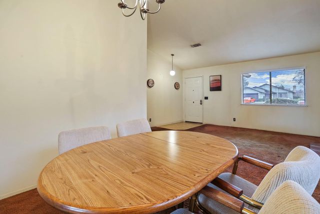 5071 Moss Creek Cir, Stockton, CA 95219