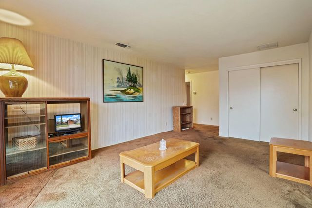 5071 Moss Creek Cir, Stockton, CA 95219