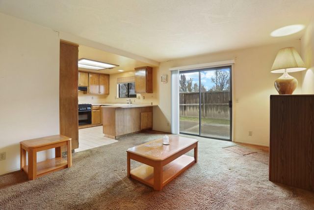 5071 Moss Creek Cir, Stockton, CA 95219