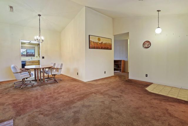 5071 Moss Creek Cir, Stockton, CA 95219