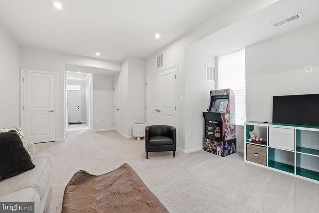 618 STREAMVIEW DR, Fredericksburg, VA 22405