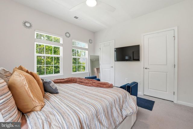618 STREAMVIEW DR, Fredericksburg, VA 22405