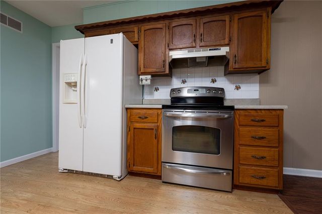 4900 Norwood Court, Kansas City, MO 64133