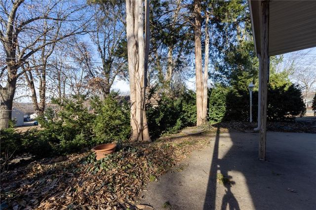 4900 Norwood Court, Kansas City, MO 64133