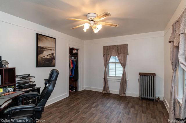 92 E Iroquois Road, Pontiac, MI 48341