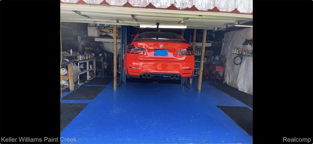 92 E Iroquois Road, Pontiac, MI 48341