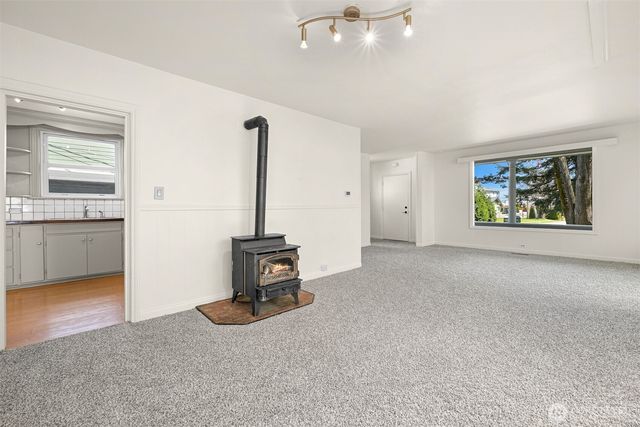 2085 Cottage Place, Ferndale, WA 98248