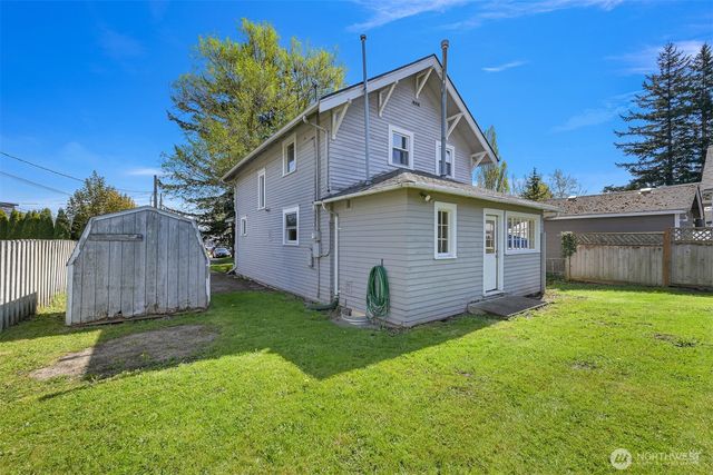 2085 Cottage Place, Ferndale, WA 98248