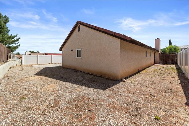 13300 Tamarisk, Victorville, CA 92395