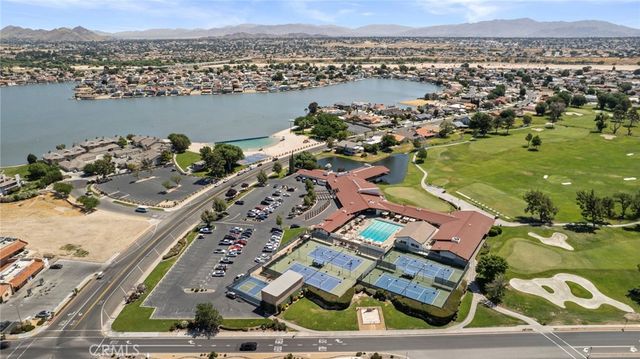 13300 Tamarisk, Victorville, CA 92395