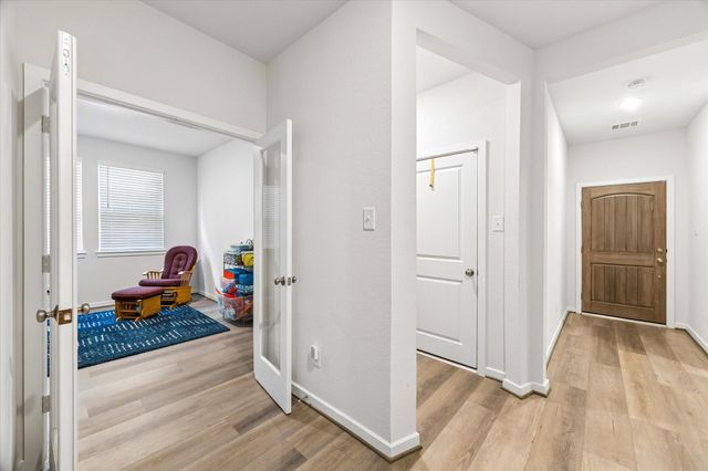 9110 Hunter Hill Drive, Cypress, TX 77433