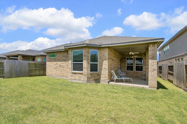 9110 Hunter Hill Drive, Cypress, TX 77433