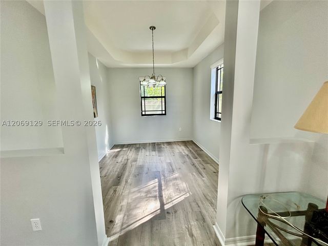 607 NE 35th Ave 607, Homestead, FL 33033