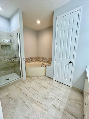 607 NE 35th Ave 607, Homestead, FL 33033