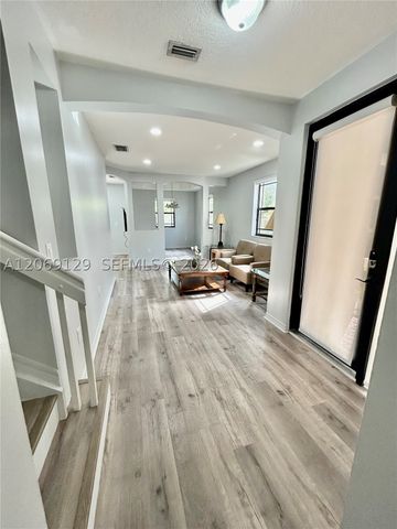607 NE 35th Ave 607, Homestead, FL 33033
