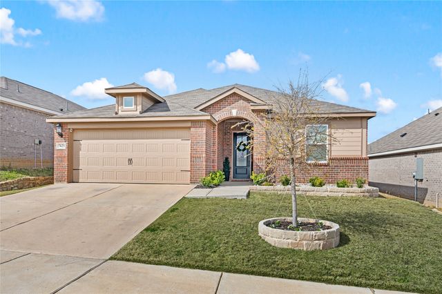 7621 Duck Bay Road, Fort Worth, TX 76120