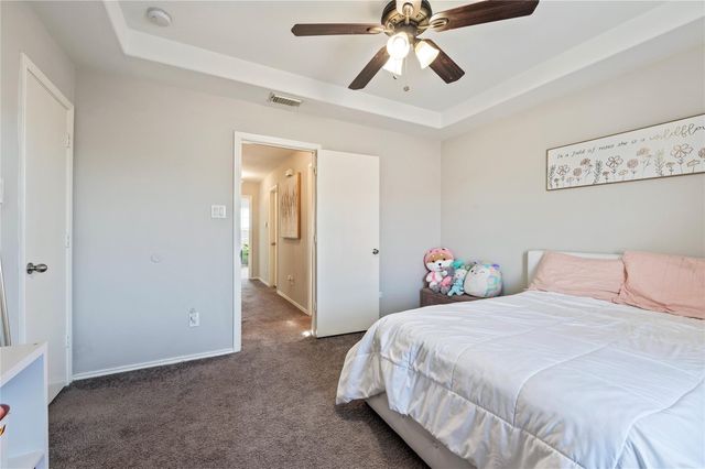 5404 Rio Alamo Street, Rosharon, TX 77583