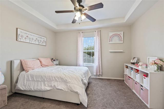 5404 Rio Alamo Street, Rosharon, TX 77583