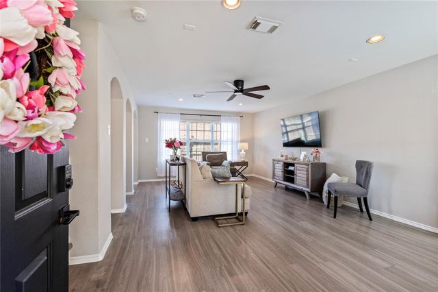 5404 Rio Alamo Street, Rosharon, TX 77583