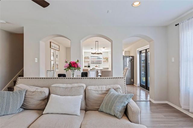 5404 Rio Alamo Street, Rosharon, TX 77583