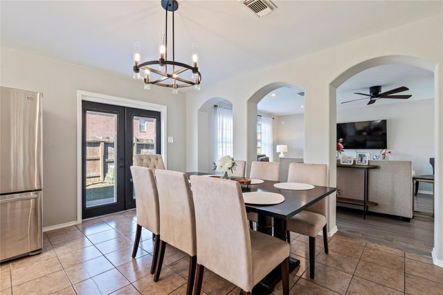 5404 Rio Alamo Street, Rosharon, TX 77583