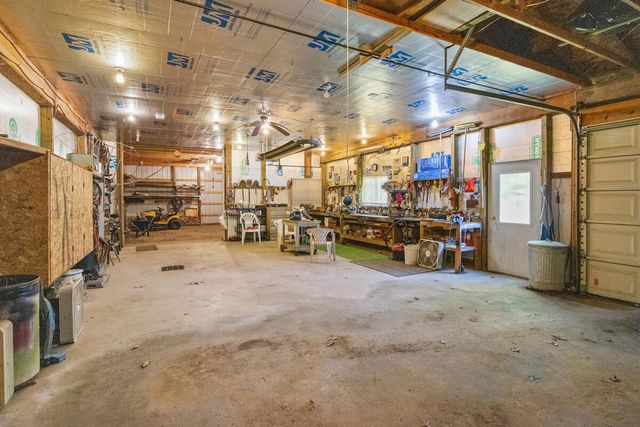 7291 S 184th Avenue, Holton, MI 49425