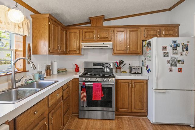 7291 S 184th Avenue, Holton, MI 49425