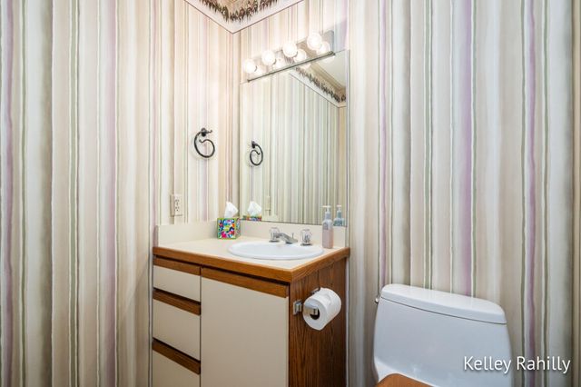 6587 Waybridge Drive SE, Grand Rapids, MI 49546