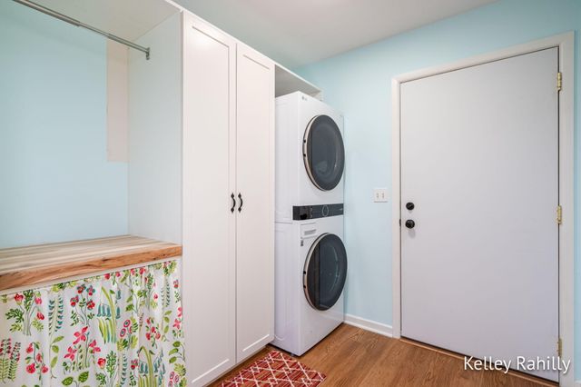 6587 Waybridge Drive SE, Grand Rapids, MI 49546