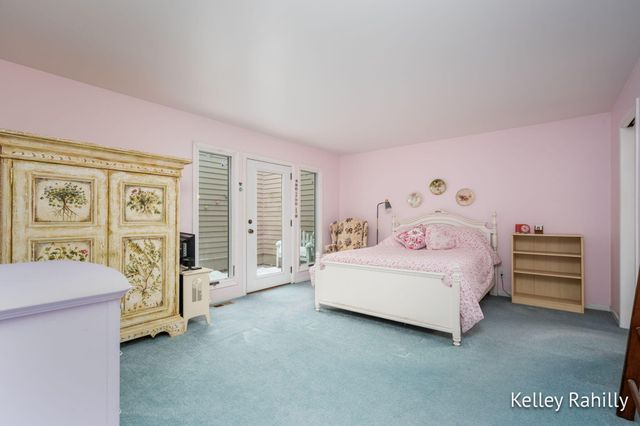 6587 Waybridge Drive SE, Grand Rapids, MI 49546