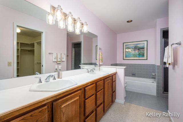 6587 Waybridge Drive SE, Grand Rapids, MI 49546