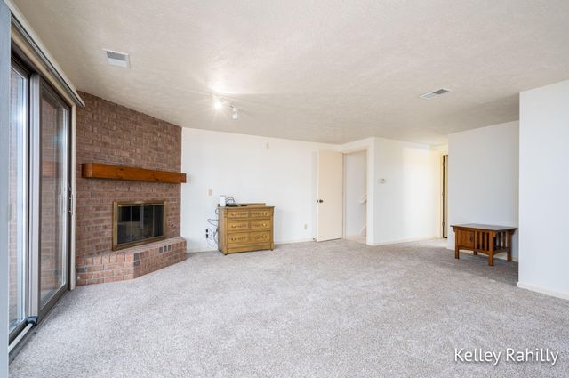 6587 Waybridge Drive SE, Grand Rapids, MI 49546