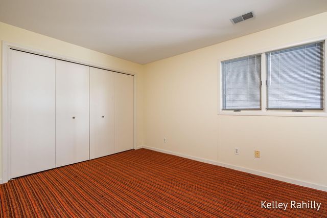 6587 Waybridge Drive SE, Grand Rapids, MI 49546