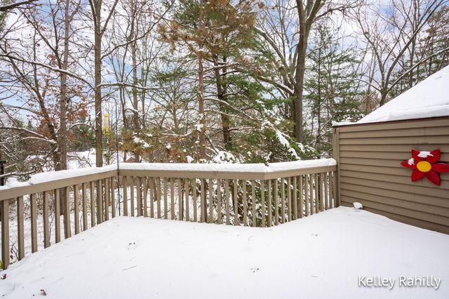 6587 Waybridge Drive SE, Grand Rapids, MI 49546