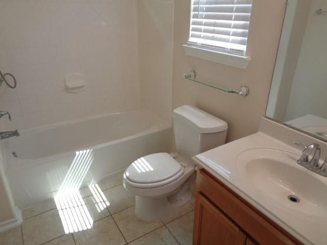 1615 Redbud Grove Court, Conroe, TX 77301