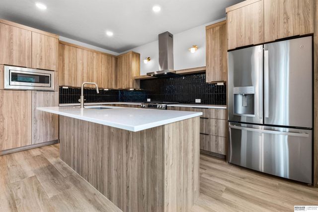2025 S 56th Street, Omaha, NE 68106