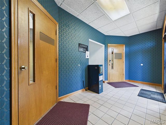 5 Executive Woods Court, Swansea, IL 62226