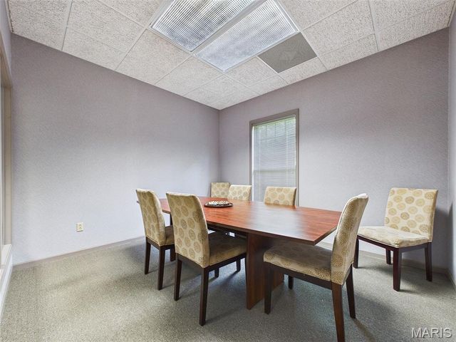 5 Executive Woods Court, Swansea, IL 62226