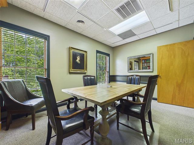5 Executive Woods Court, Swansea, IL 62226