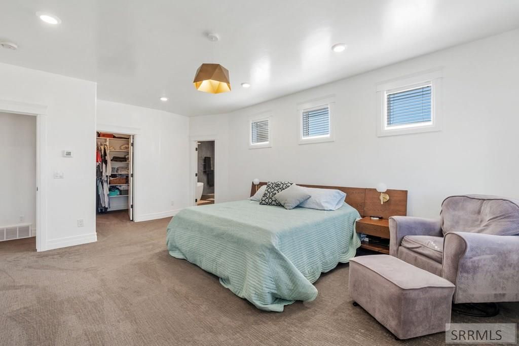 Image 22 of property listing at 956 E 1100 N, Shelley, ID 83274