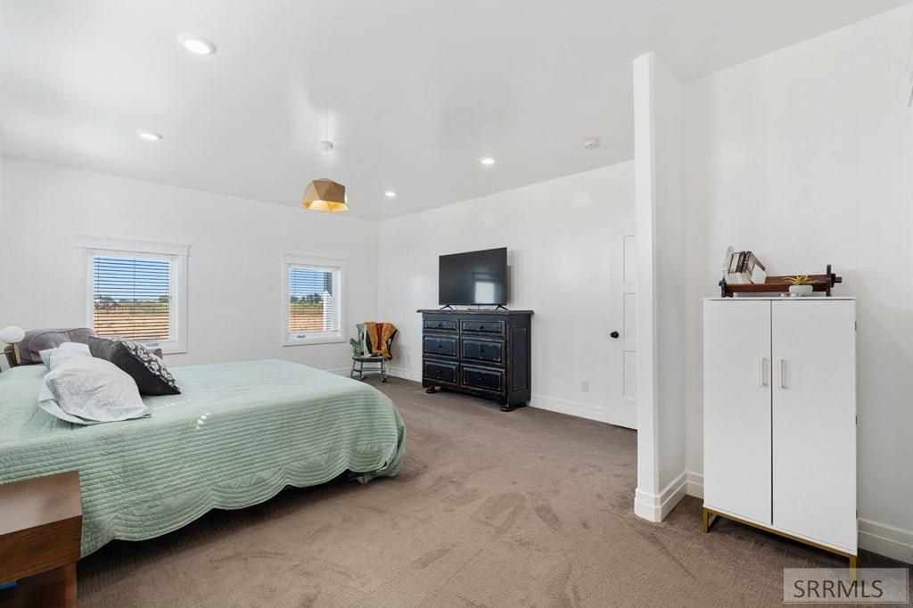 Image 24 of property listing at 956 E 1100 N, Shelley, ID 83274