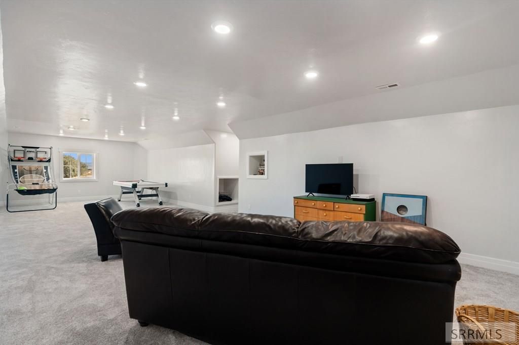 Image 44 of property listing at 956 E 1100 N, Shelley, ID 83274