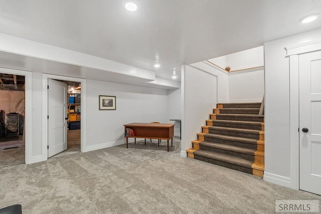 Image 48 of property listing at 956 E 1100 N, Shelley, ID 83274